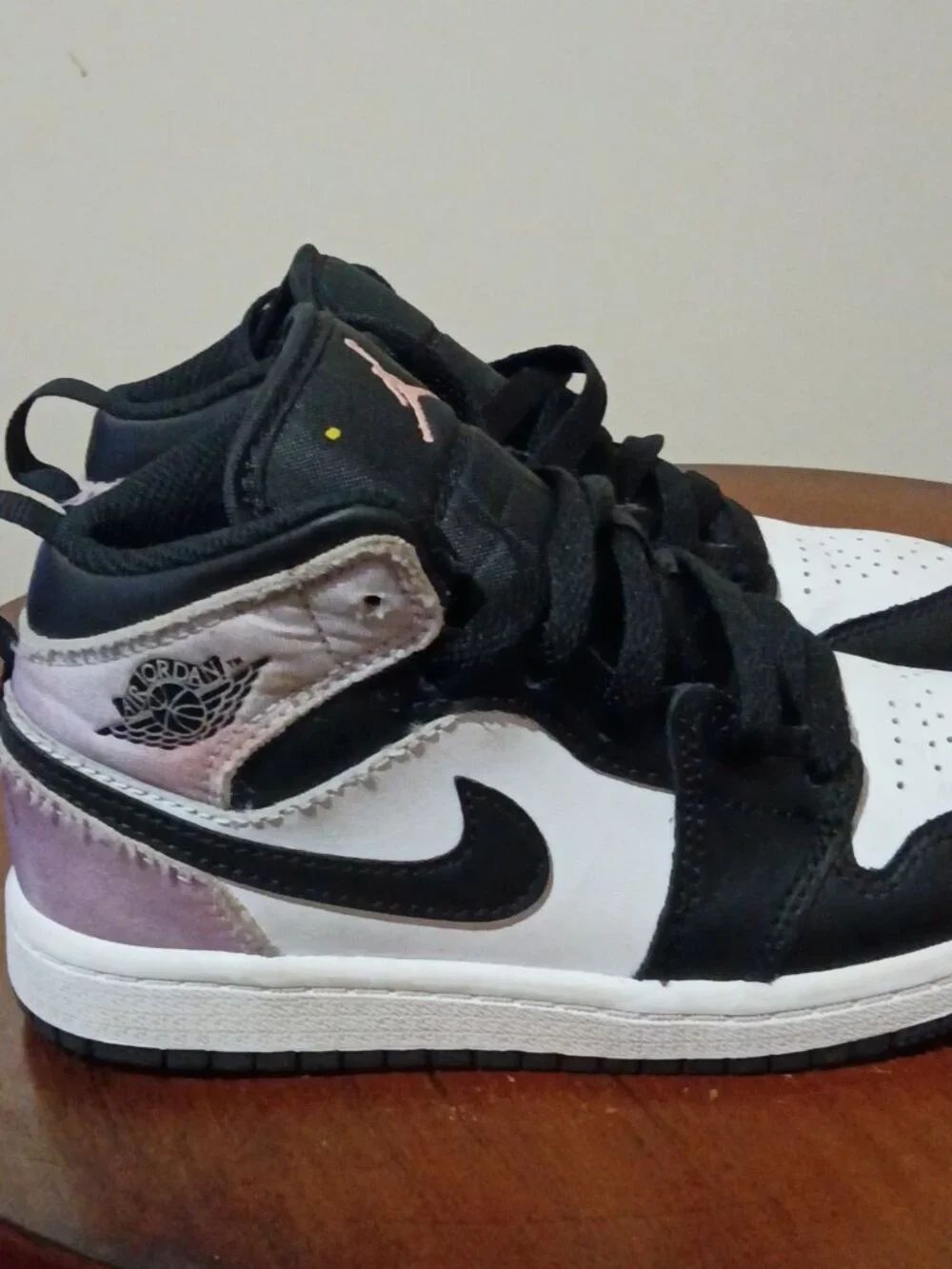 NIKE JORDAN 1 MID SE (PS) ZEN MASTER BLACK-BLEACHED CORAL DM6215-001 SIZE 12C